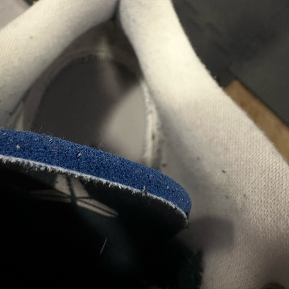 Nike Kobe 4 Protro Undefeated Milwaukee/Fir colorway. Size 10. Lightly used. - Picture 12 of 13